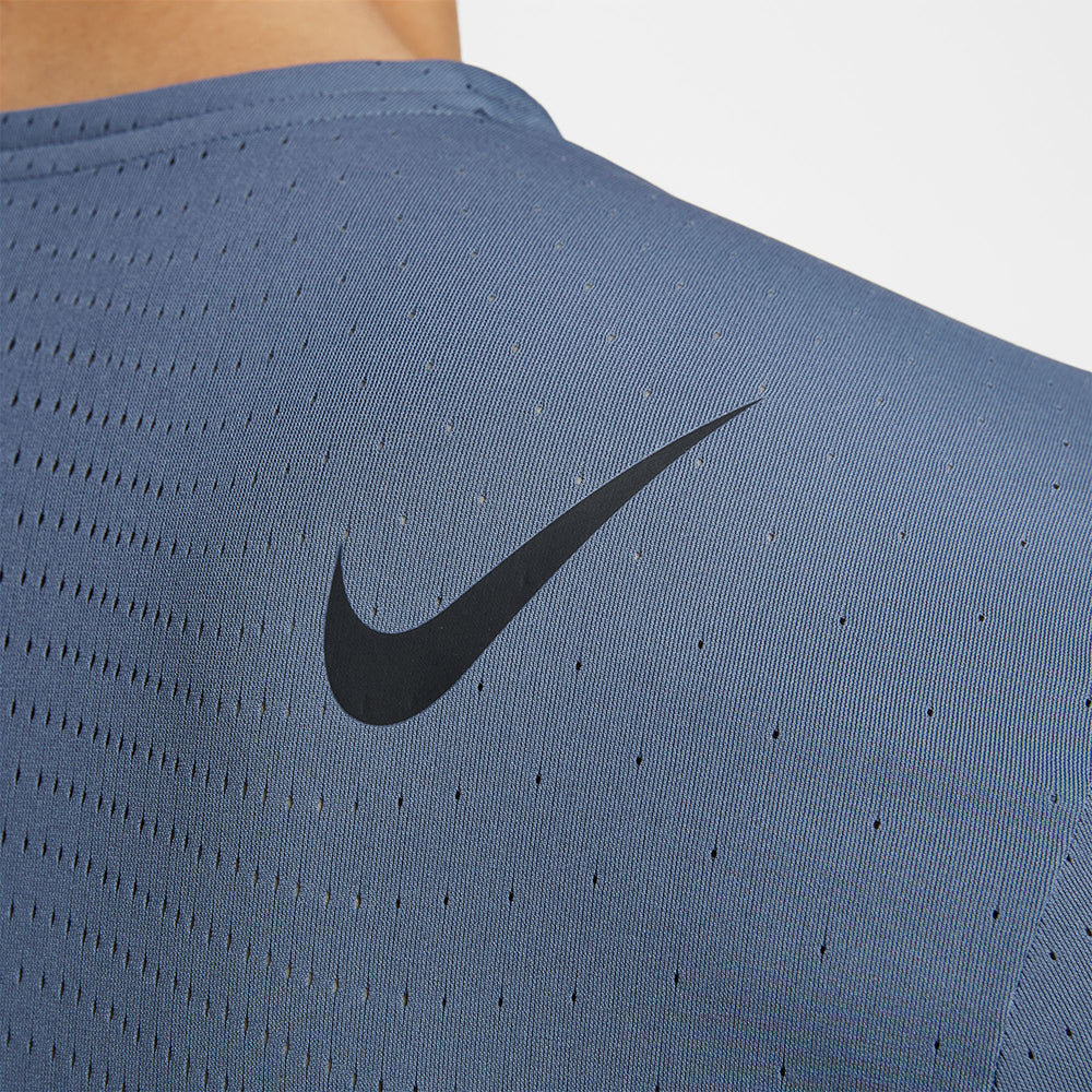 NIKE AeroSwift Dri-FIT ADV Men's Running T-Shirt - Supersports Thailand