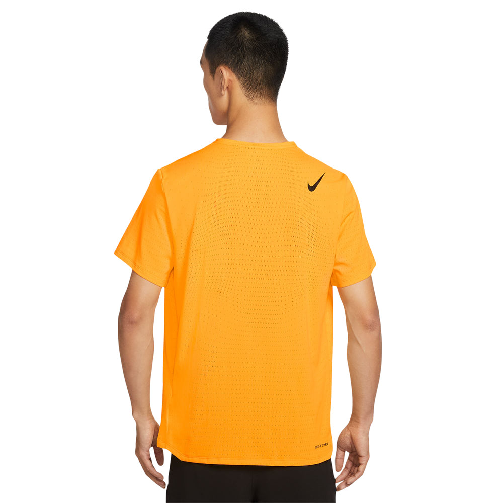 NIKE AeroSwift Dri-FIT ADV Men's Running T-Shirt - Supersports Thailand