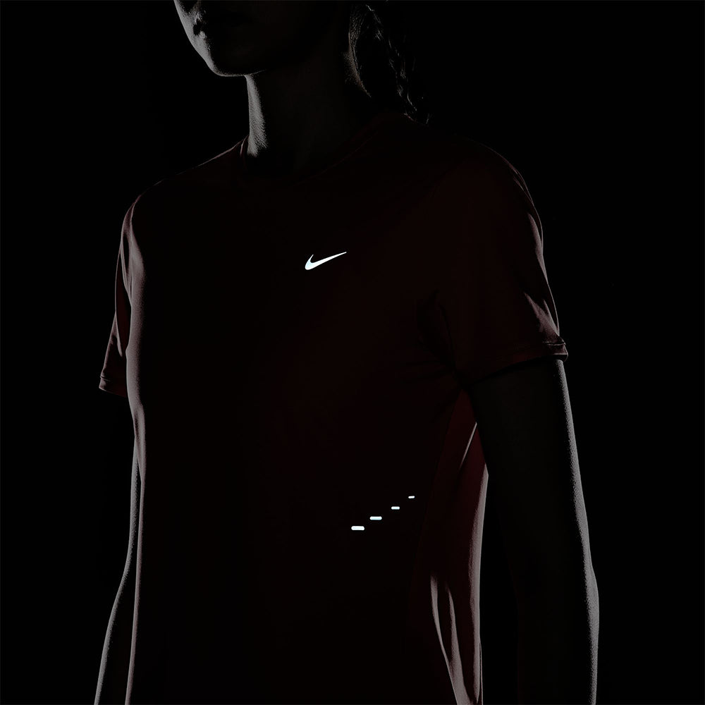 NIKE Swift Women's Running T-Shirt - Supersports Thailand Supersports Thailand