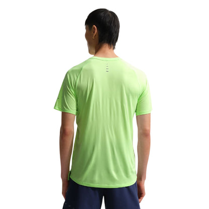 NIKE Stride Men's Running T-Shirt - Supersports Thailand
