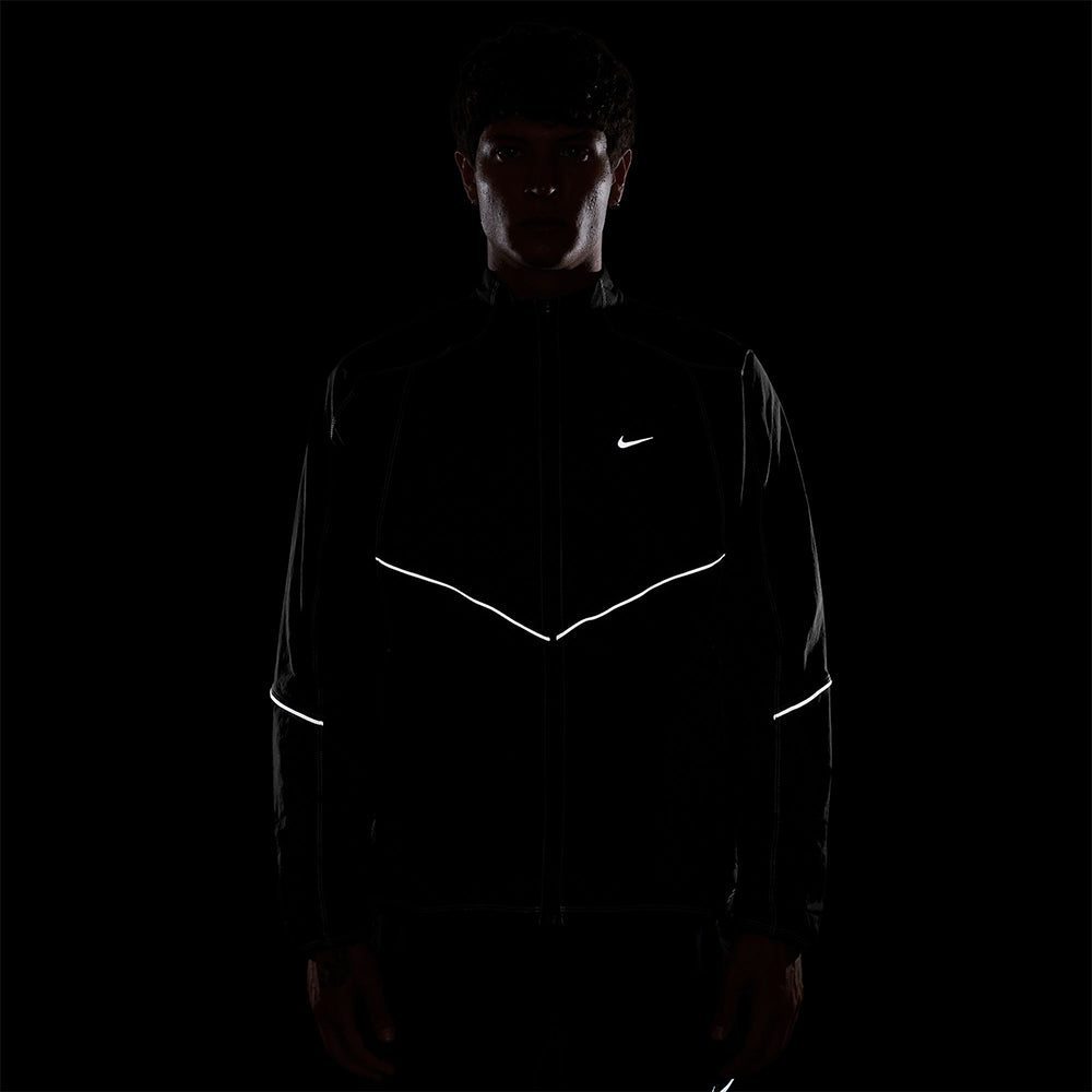 NIKE Retro Track Men's Running Jacket - Supersports Thailand