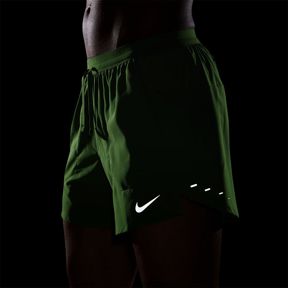 NIKE Stride Men's Running Shorts - Supersports Thailand