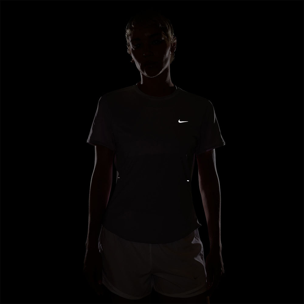 NIKE Swift Women's Running T-Shirt - Supersports Thailand