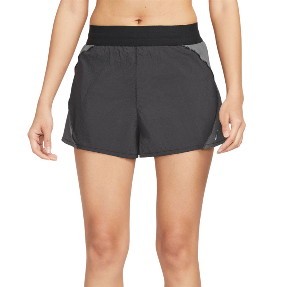 NIKE Swift Women's Running Shorts - Supersports Thailand Supersports Thailand