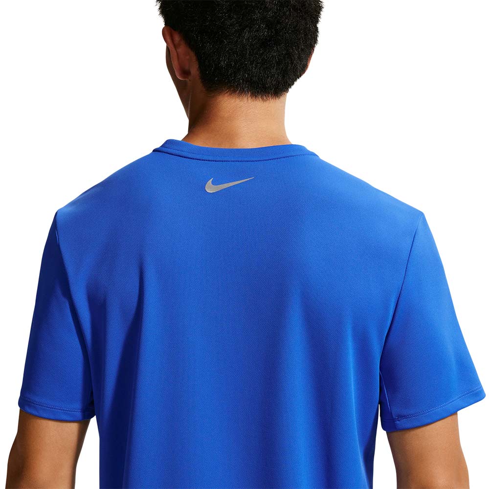 NIKE Miler Men's Running T-Shirt - Supersports Thailand