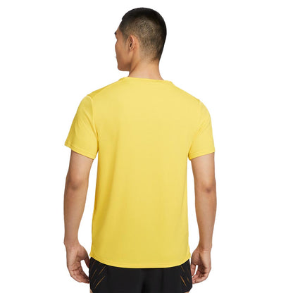 NIKE Miler Run Energy Men's Running T-Shirt - Supersports Thailand