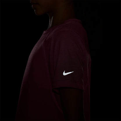 NIKE Dri-FIT Tempo Girls Running T-Shirt