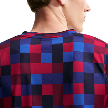 NIKE FC Barcelona Home Pre-Match เสื้อฟุตบอลผู้ชาย