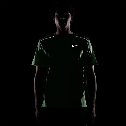 NIKE Miler Men's Running T-Shirt - Supersports Thailand