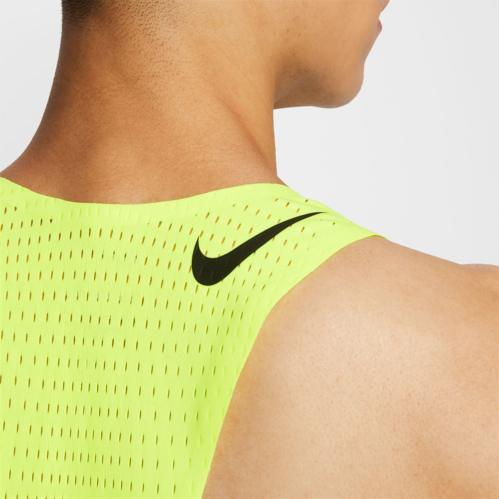 NIKE AeroSwift เสื้อกล้ามวิ่งผู้ชาย