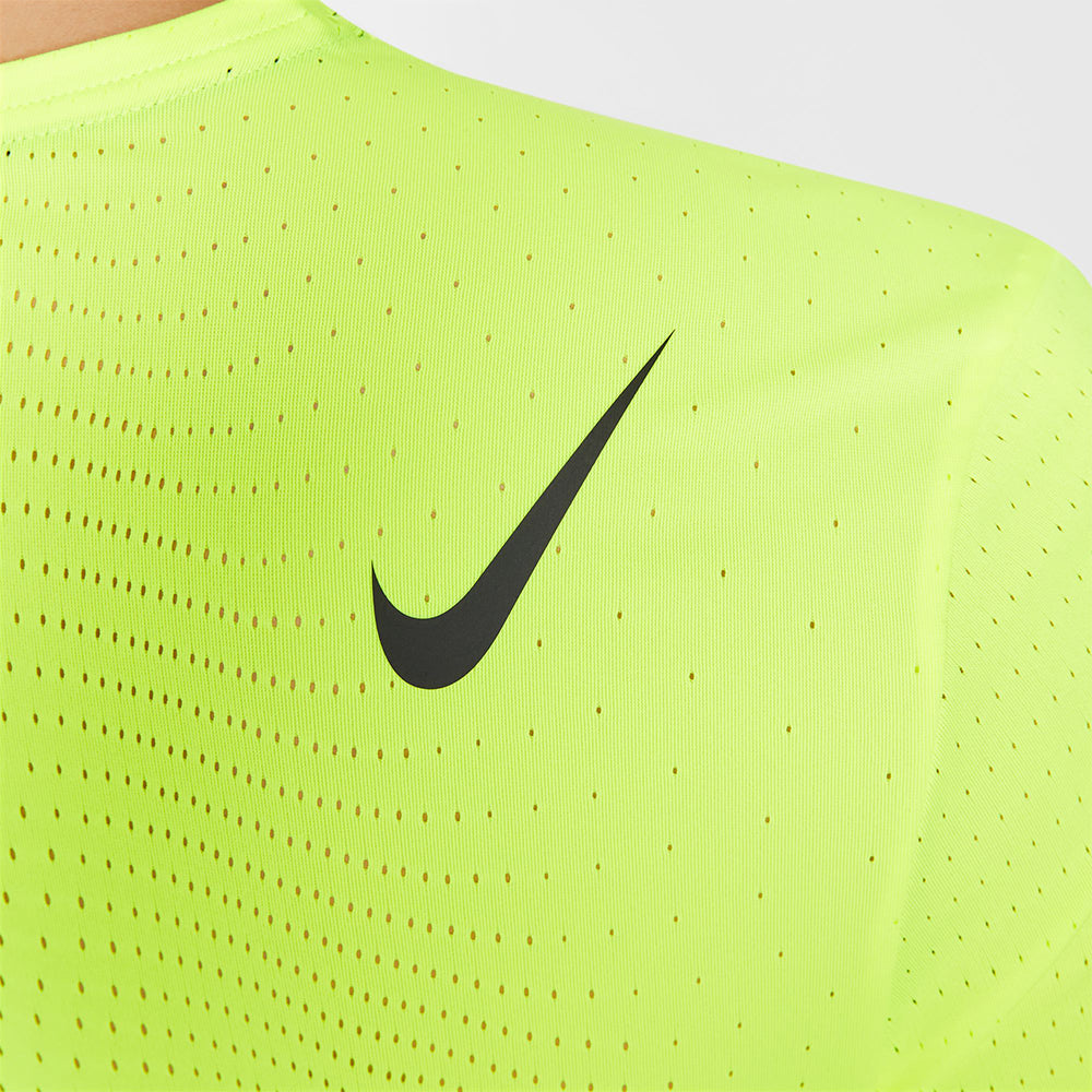 NIKE AeroSwift Men's Running T-Shirt - Supersports Thailand