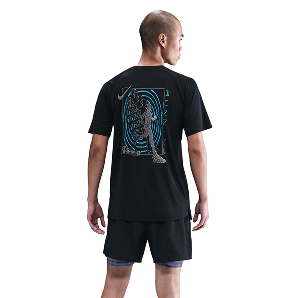 NIKE Stride Men's Running T-Shirt - Supersports Thailand