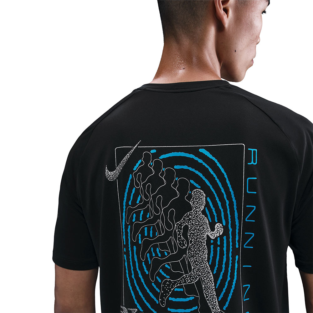 NIKE Stride Men's Running T-Shirt - Supersports Thailand Supersports Thailand