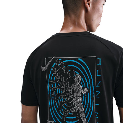 NIKE Stride Men's Running T-Shirt - Supersports Thailand