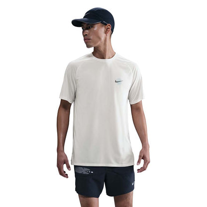 NIKE Stride Men's Running T-Shirt - Supersports Thailand