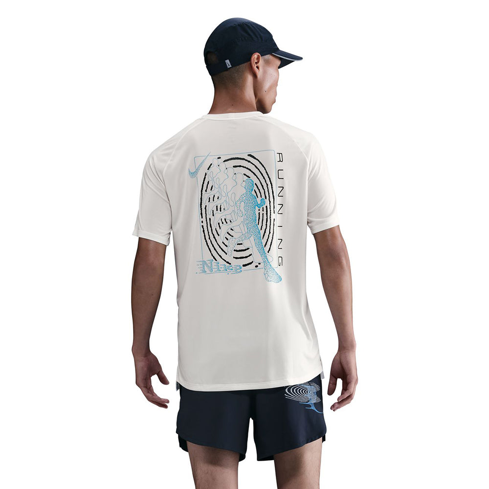 NIKE Stride Men's Running T-Shirt - Supersports Thailand