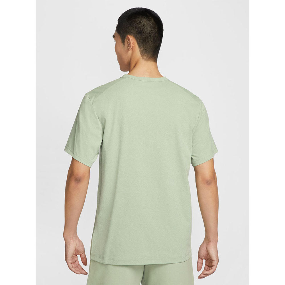 NIKE Dri-FIT UV Hyverse Men's Training T-Shirt