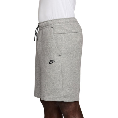 NIKE Tech กางเกงลำลองขาสั้นผู้ชาย