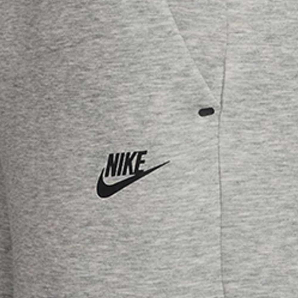 NIKE Tech กางเกงลำลองขาสั้นผู้ชาย