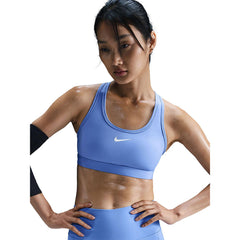 NIKE Swoosh Medium-Support สปอร์ตบราผู้หญิง