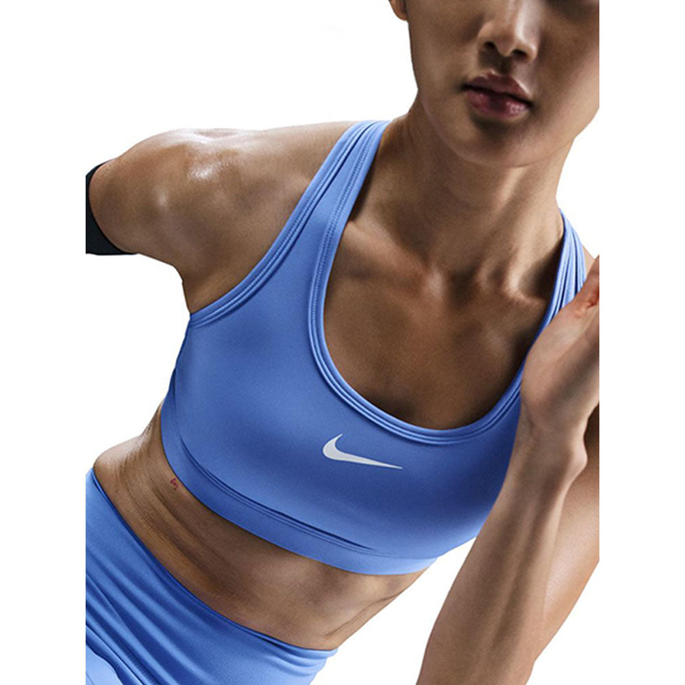 NIKE Swoosh Medium-Support สปอร์ตบราผู้หญิง
