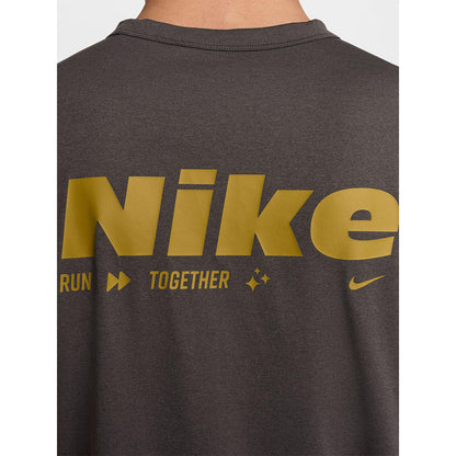 NIKE Dri-FIT UV Hyverse Men's Training T-Shirt