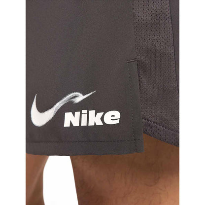 NIKE Challenger Dri-FIT 7" กางเกงวิ่งขาสั้นผู้ชาย