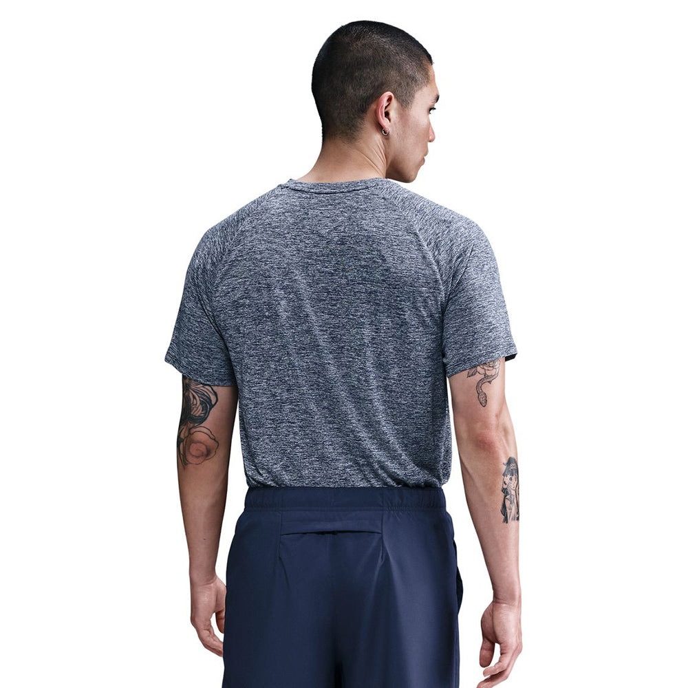 NIKE Stride Men's Running T-Shirt - Supersports Thailand