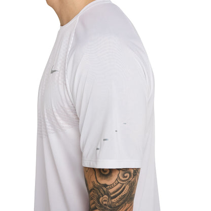 NIKE Stride Men's Running T-Shirt - Supersports Thailand