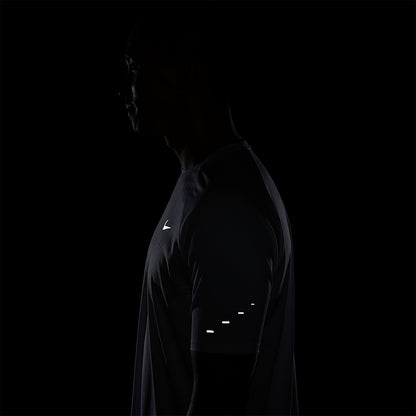 NIKE Stride Men's Running T-Shirt - Supersports Thailand