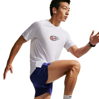 NIKE Stride เสื้อวิ่งผู้ชาย