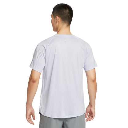 NIKE Stride Men's Running T-Shirt