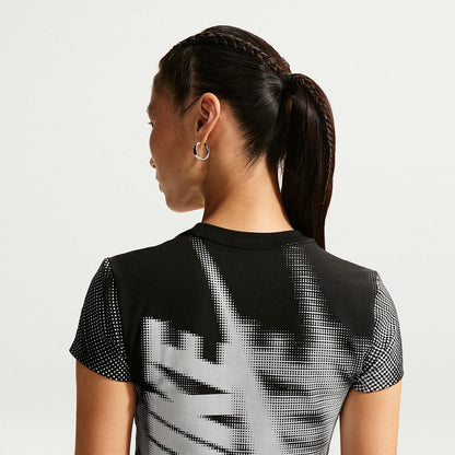 NIKE Sportswear Chill Knit Women's T-Shirt - Supersports Thailand