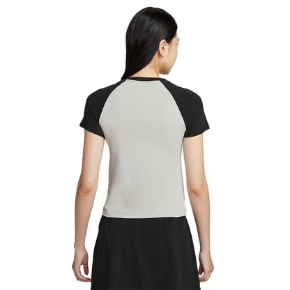 NIKE Sportswear Chill Knit Slim Graphic Women's T-Shirt - Supersports Thailand