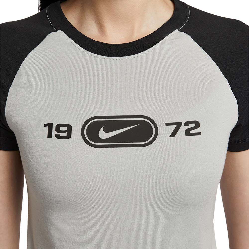 NIKE Sportswear Chill Knit Slim Graphic Women's T-Shirt - Supersports Thailand