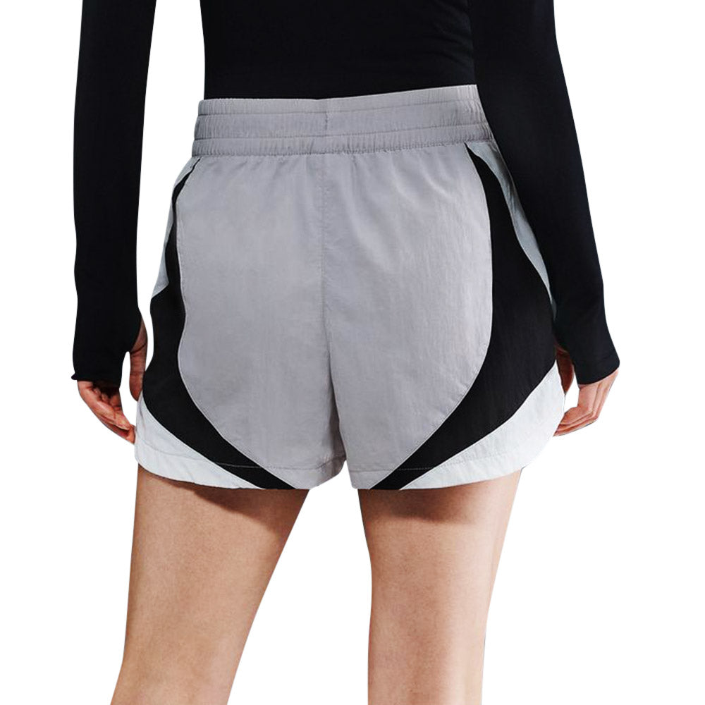 NIKE Sportswear Mid-Rise Loose 3" Track Women's Lifestyle Shorts - Supersports Thailand