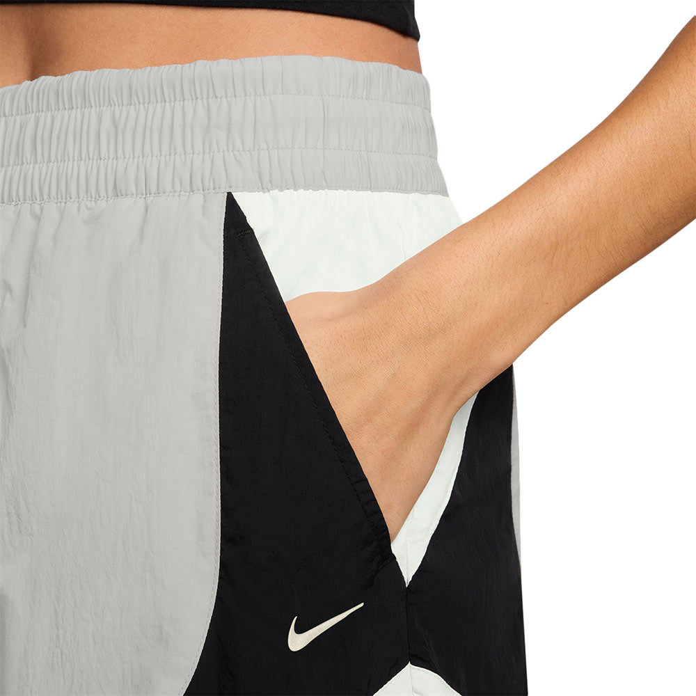 NIKE Sportswear Mid-Rise Loose 3" Track Women's Lifestyle Shorts - Supersports Thailand