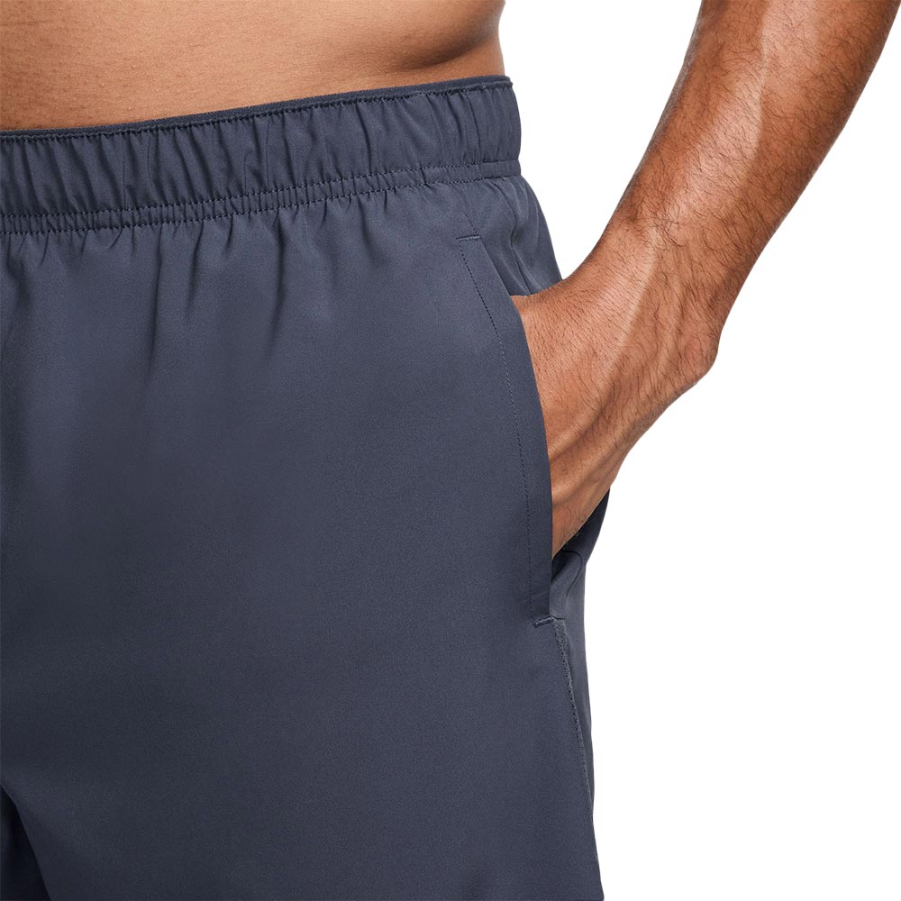 NIKE Dri-FIT Challenger 7" Brief-Lined Versatile กางเกงวิ่งขาสั้นผู้ชาย