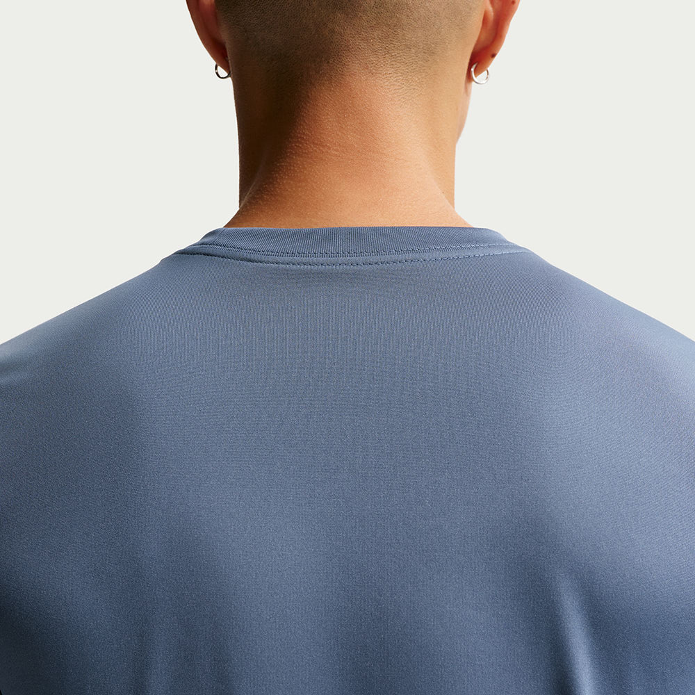 NIKE Dri-FIT Fitness เสื้อออกกำลังกายผู้ชาย