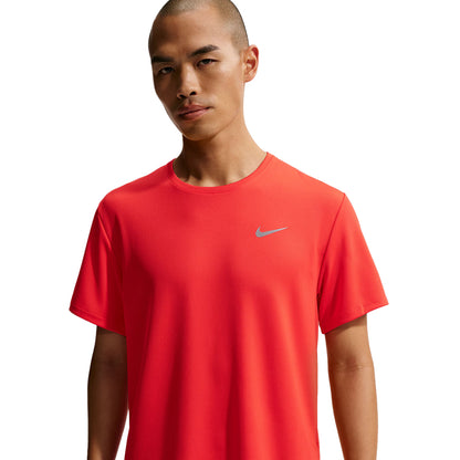 NIKE Dri-FIT UV Miler Men's Running T-Shirt - Supersports Thailand