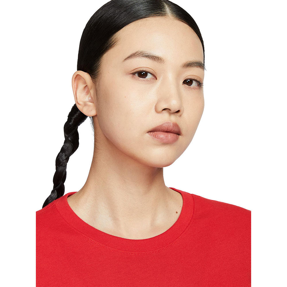 NIKE Sportswear Essentials Women's T-Shirt - Supersports Thailand