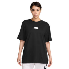 NIKE Sportswear Club เสื้อยืดผู้หญิง