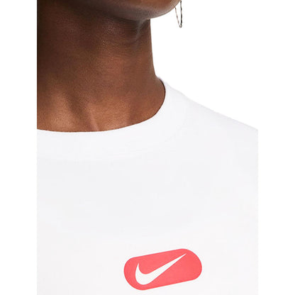 NIKE Sportswear Club เสื้อยืดผู้หญิง