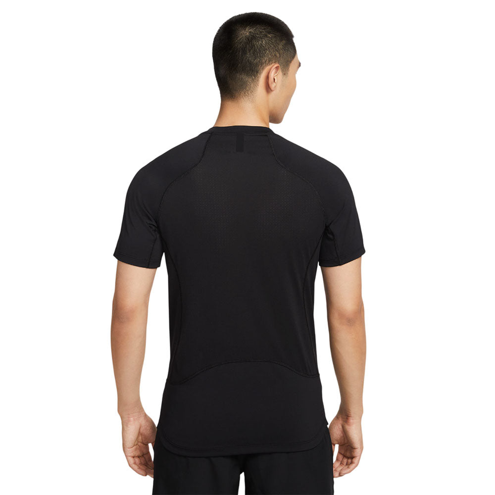 NIKE Pro Training Men's Training T-Shirt - Supersports Thailand Supersports Thailand