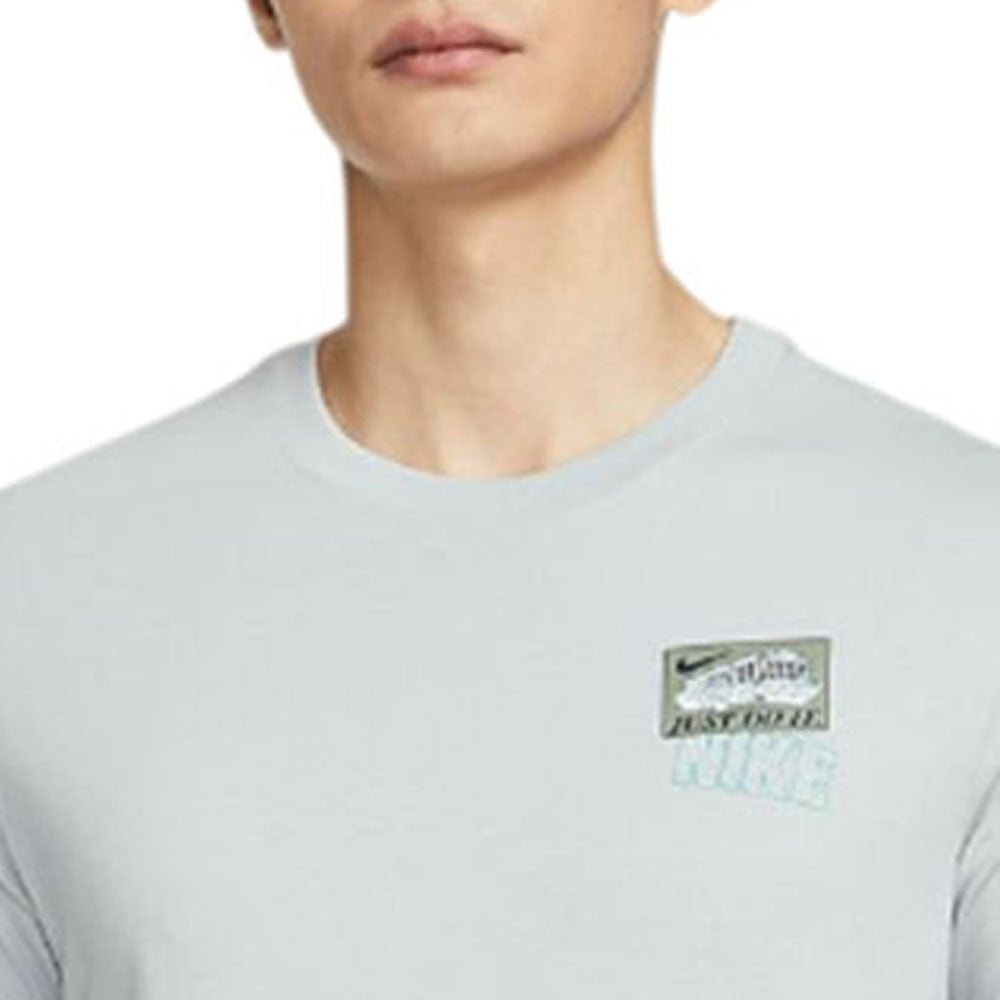 NIKE Graphic Men's T-Shirt - Supersports Thailand