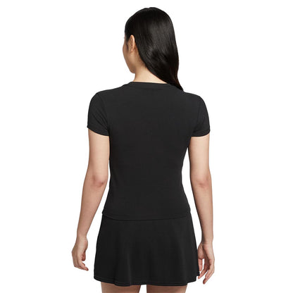 NIKE Sportswear Chill Knit เสื้อยืดผู้หญิง