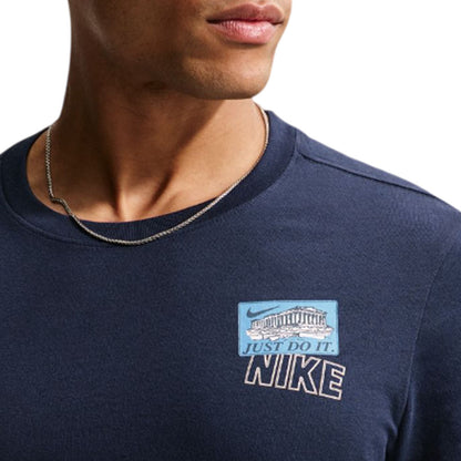 NIKE Graphic Men's T-Shirt - Supersports Thailand