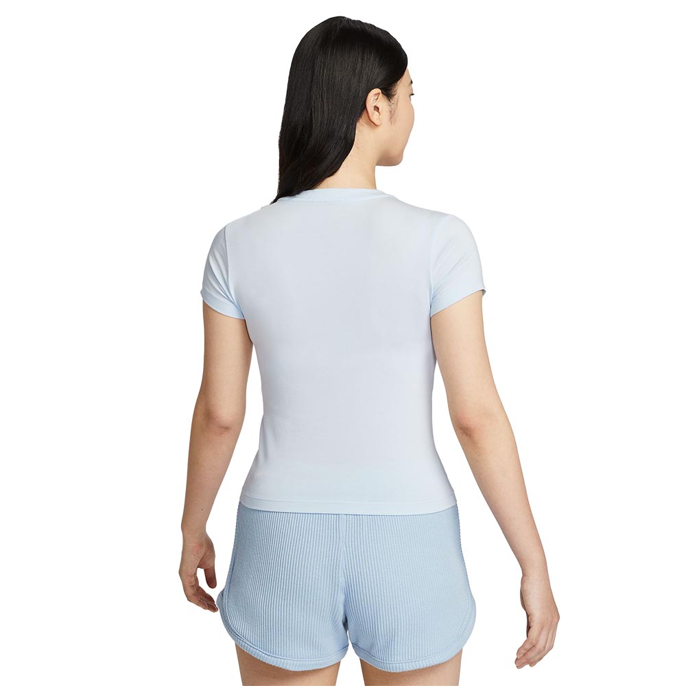 NIKE Sportswear Chill Knit เสื้อยืดผู้หญิง