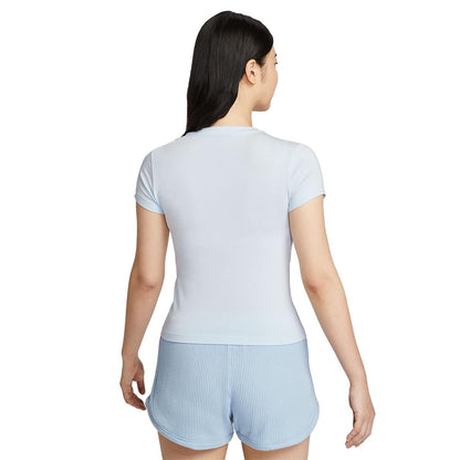 NIKE Sportswear Chill Knit เสื้อยืดผู้หญิง