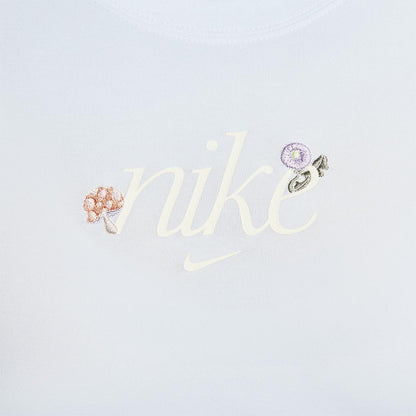 NIKE Sportswear Chill Knit เสื้อยืดผู้หญิง